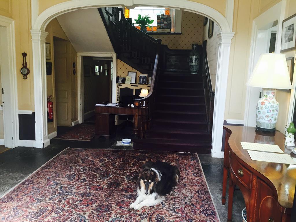 Bowlish House Bed & Breakfast เชพตันมัลเล็ต ภายนอก รูปภาพ