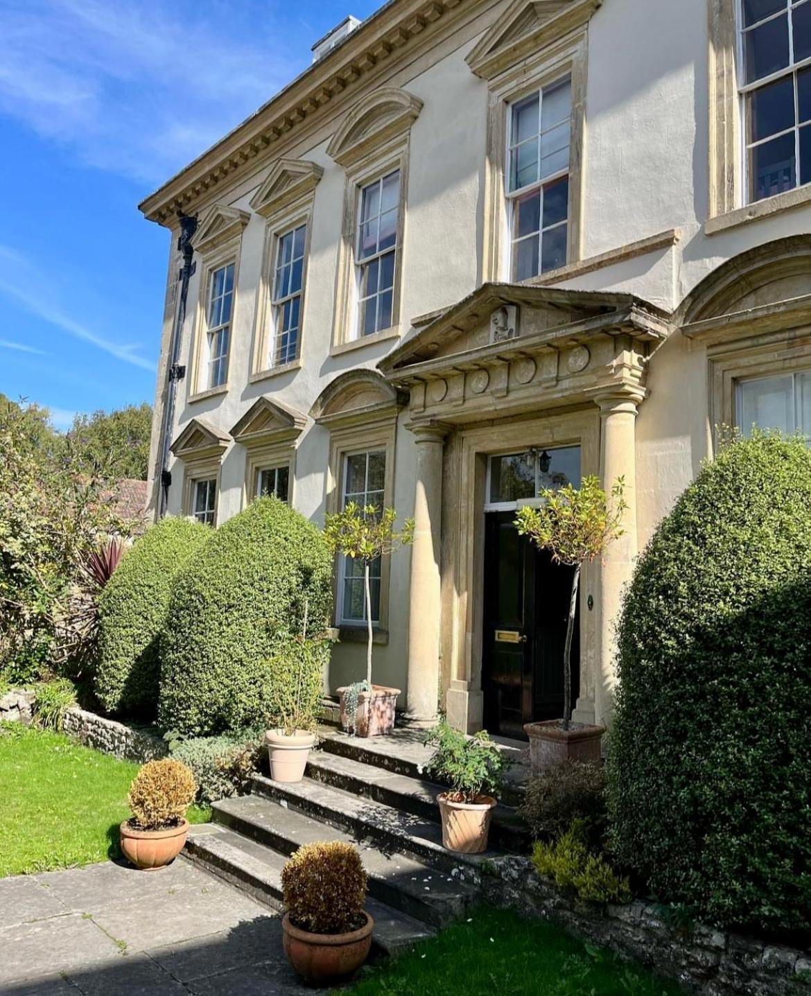 Bowlish House Bed & Breakfast เชพตันมัลเล็ต ภายนอก รูปภาพ