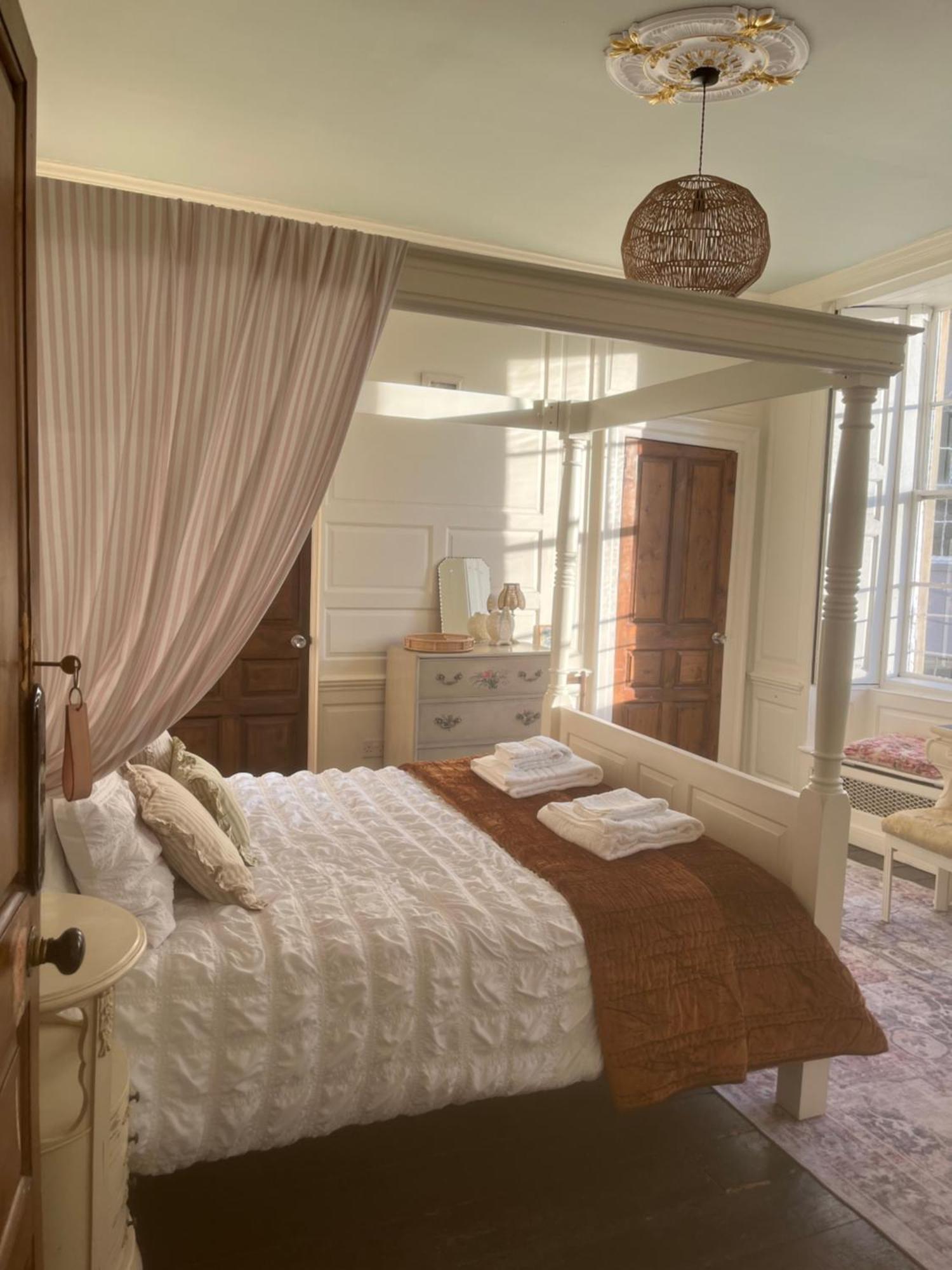Bowlish House Bed & Breakfast เชพตันมัลเล็ต ภายนอก รูปภาพ